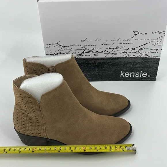 KENSIE Gianna Women’s Size 6.5 Booties Color Sand New In Box - Picture 9 of 16